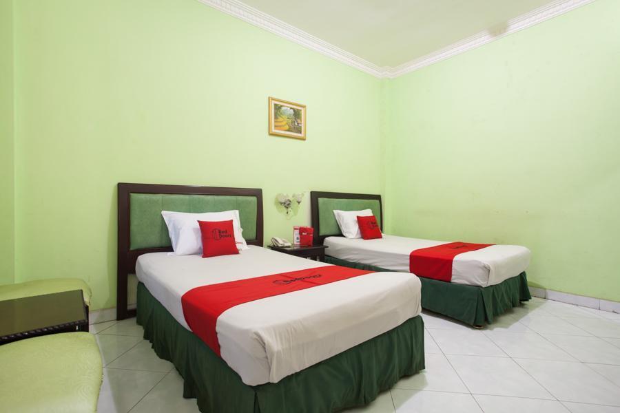 Reddoorz Near Juanda International Airport Hotel Surabaya Luaran gambar